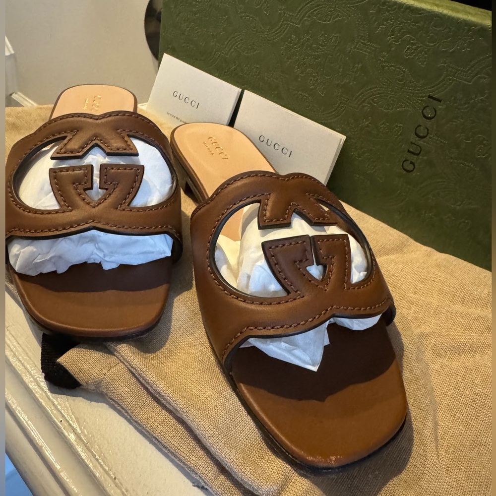 Gucci GG cutout sandal